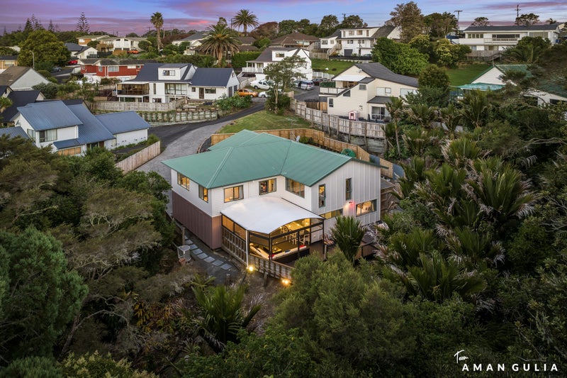322B Glenfield Road, Glenfield, Auckland - Carousel 1