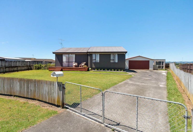 12 Charisma Place, Randwick Park, Auckland - Carousel 1