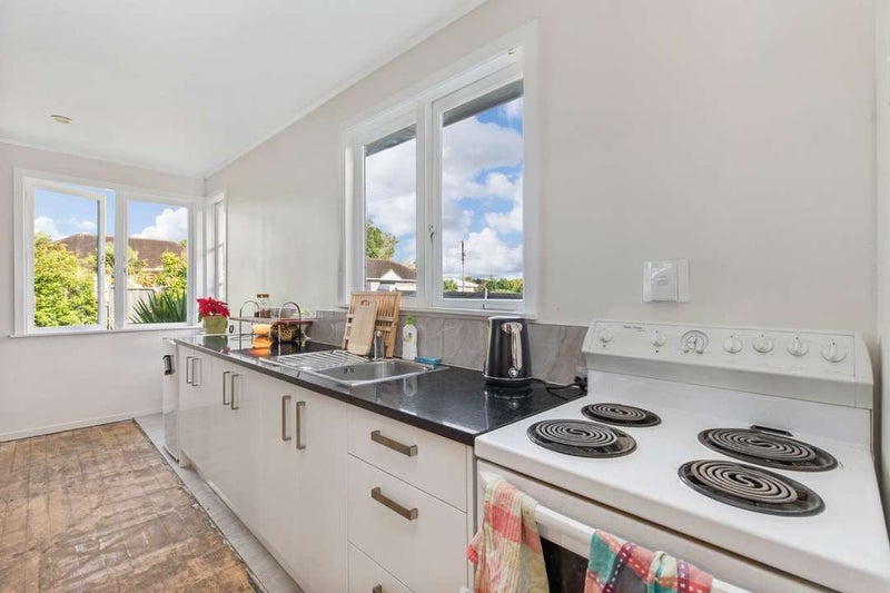 3 Luke Place, Otara, Auckland - Carousel 2