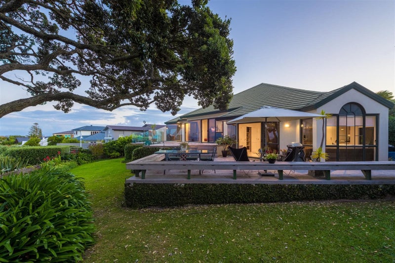 14 Hamana Street, Narrow Neck, Auckland - Carousel 1