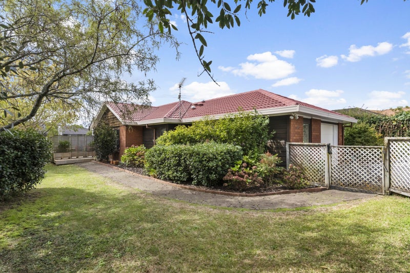 26 Elderberry Road, Burswood, Auckland - Carousel 1