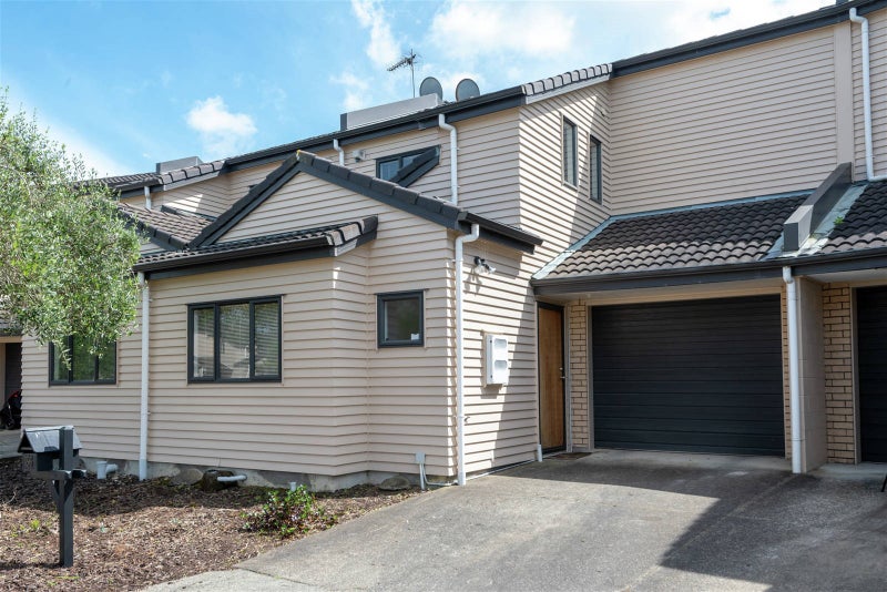 36 Skip Lane, East Tamaki, Auckland - Carousel 1