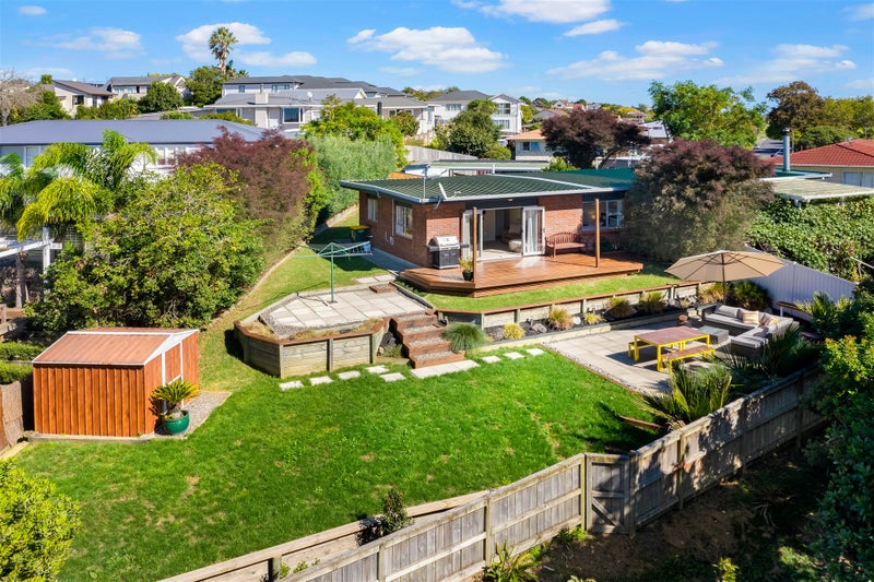 2/2 Dalwhinnie Pde, Highland Park, Manukau - Carousel 2