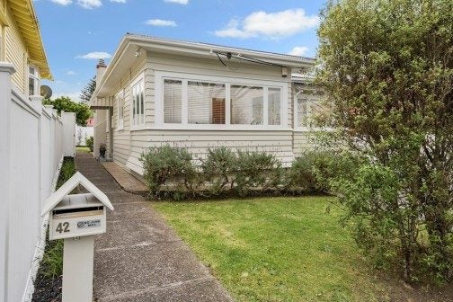 42 Dorset Street, Westmere, Auckland - Carousel 1