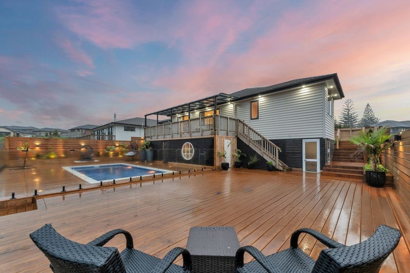 13 Peacock Place, Pokeno - Carousel 1