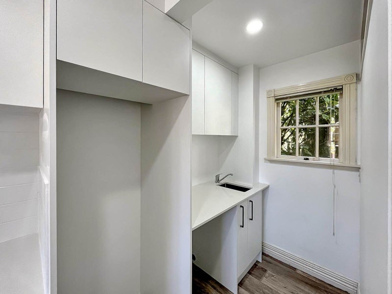 2/22 Claremont Street, Newmarket, Auckland - Carousel 2