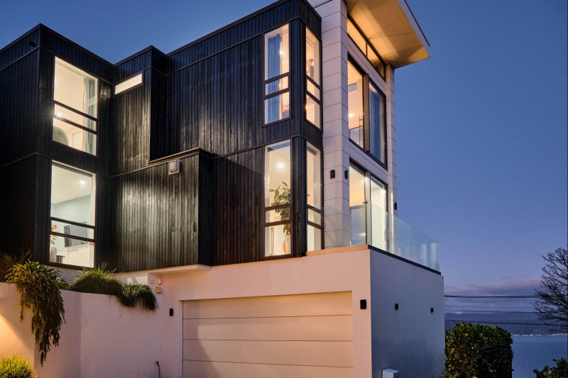 126 Nicholson Road, Khandallah, Wellington - Carousel 19