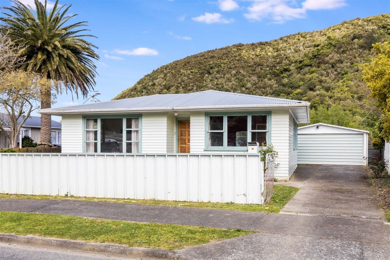 41 Parenga Street, Wainuiomata, Lower Hutt - Carousel 2