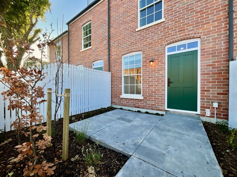 22 Bunyan Street, Waltham, Christchurch - Carousel 2
