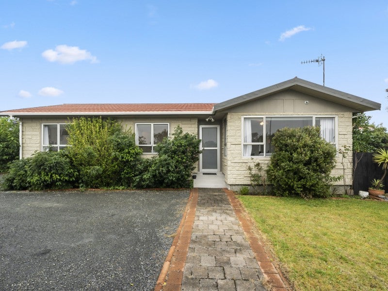 2 Hadfield Place, Paraparaumu Beach, Paraparaumu - Carousel 1