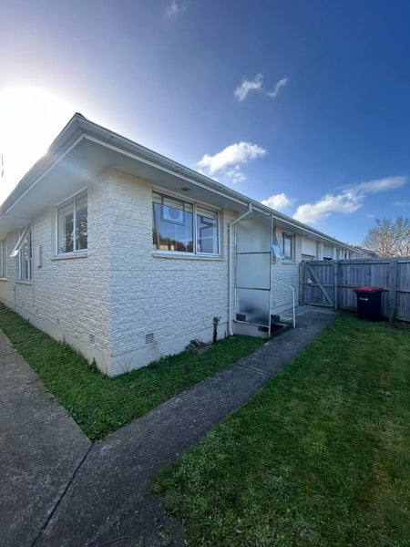 1/106 Barrington Street, Somerfield, Christchurch - Carousel 1