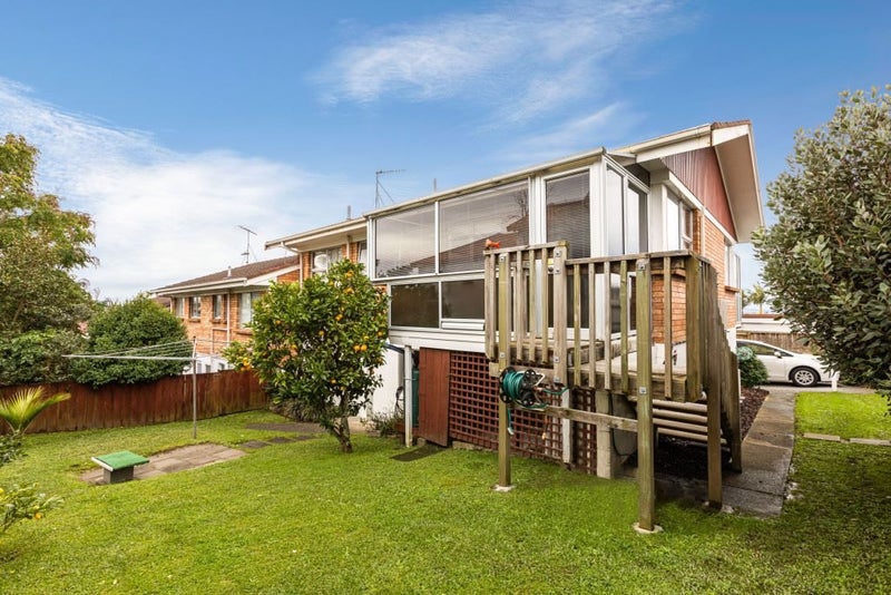 4/15 Zion Road, Birkenhead, Auckland - Carousel 2