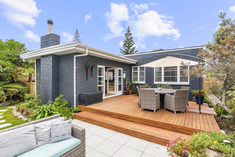 14 Toi Street, Otaki Beach, Otaki - Carousel 1
