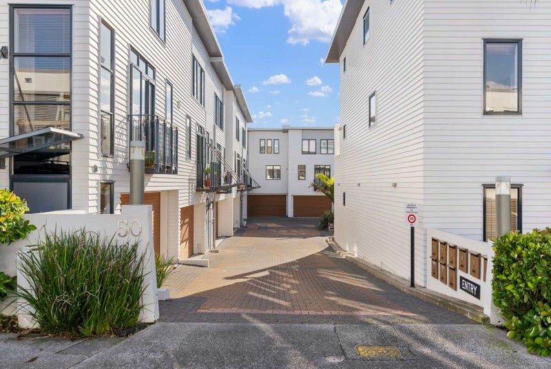 14/50 Livingstone Street, Grey Lynn, Auckland - Carousel 23