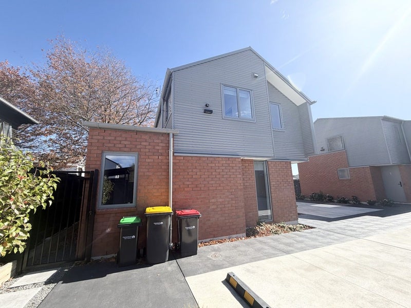 56 Grafton Street, Waltham, Christchurch - Carousel 2