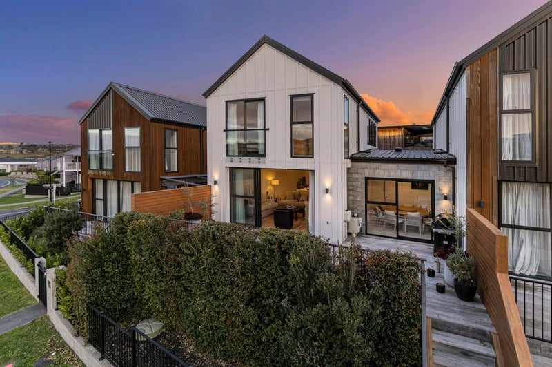 53 Bonair crescent, Silverdale, Auckland - Carousel 1