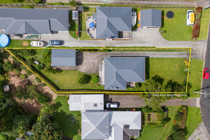 15 Polley Crescent, Katikati - Carousel 1