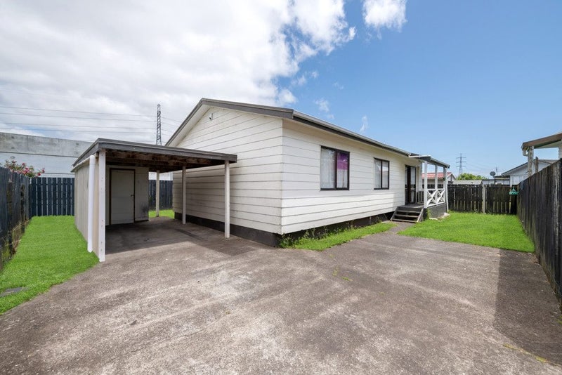 2/103 Chichester Drive, Rosehill, Papakura - Carousel 1