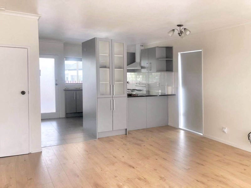 3/127 Great South Road, Greenlane, Auckland - Carousel 2