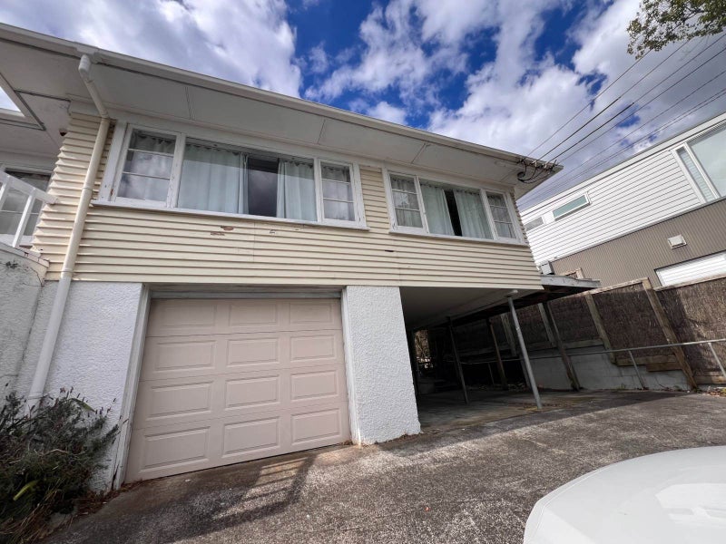 2/20 Ngapipi Road, Orakei, Auckland - Carousel 2