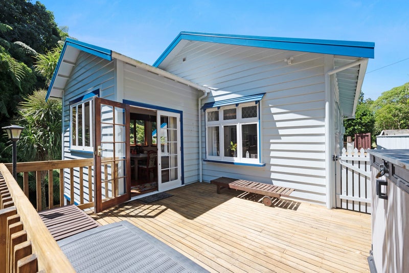 6 Heke Street, Ngaio, Wellington - Carousel 1