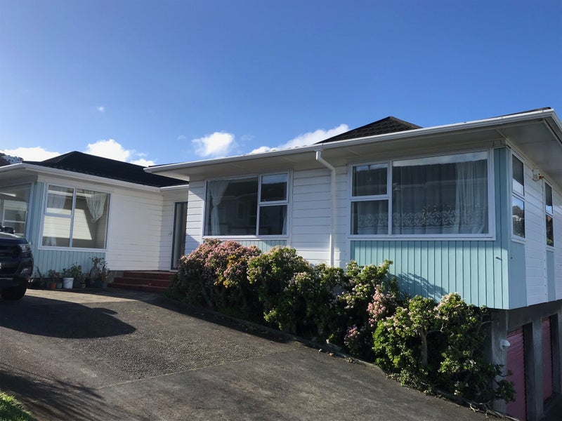 4 Westview Grove, Miramar, Wellington - Carousel 1