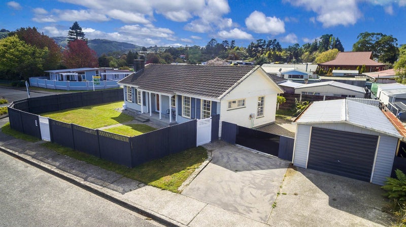 62 Hillside Drive, Maoribank, Upper Hutt - Carousel 15