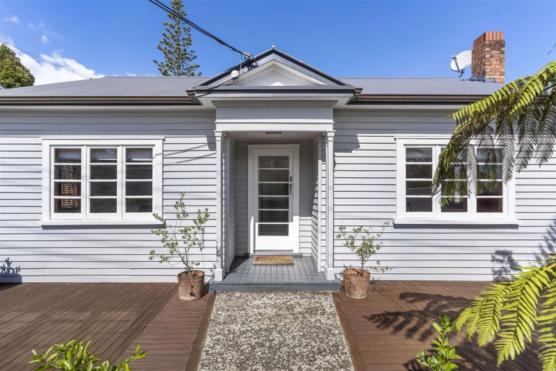 15 Viewland Avenue, Onehunga, Auckland - Carousel 1