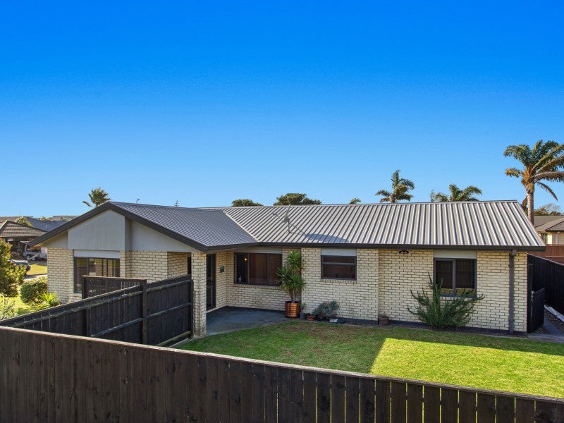 2 Marchignal Street, Coastlands, Whakatane - Carousel 1