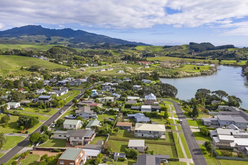 24 Nihinihi Avenue, Raglan, Raglan - Carousel 50