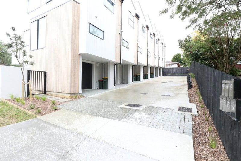 6/5 Dellwood Avenue, Henderson, Auckland - Carousel 10