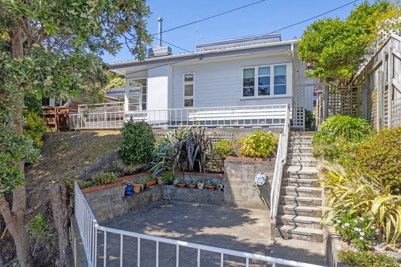 126 Darlington Road, Miramar, Wellington - Carousel 1