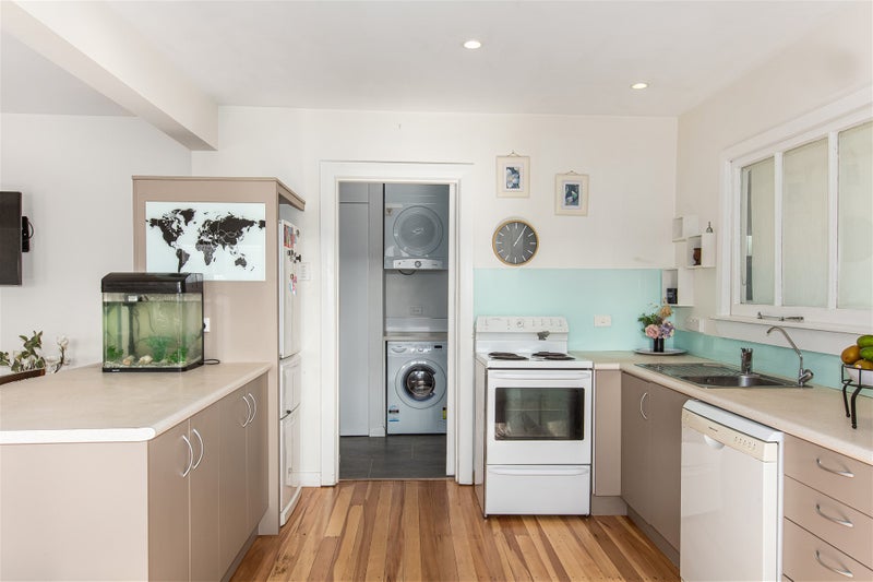 29 Mana Esplanade, Paremata, Porirua - Carousel 2