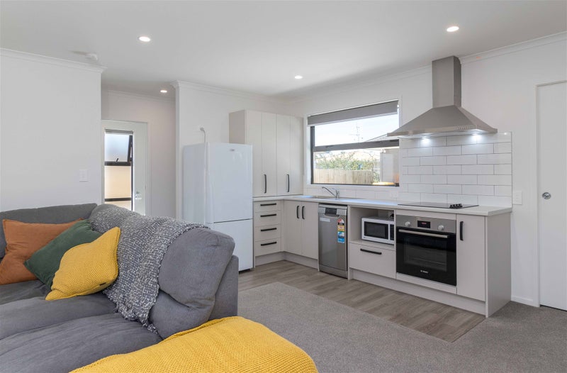 3/4 Saint Pauls Road, Chartwell, Hamilton - Carousel 2