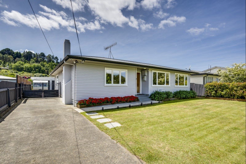 2 Shirley Place, Bay View, Napier - Carousel 2
