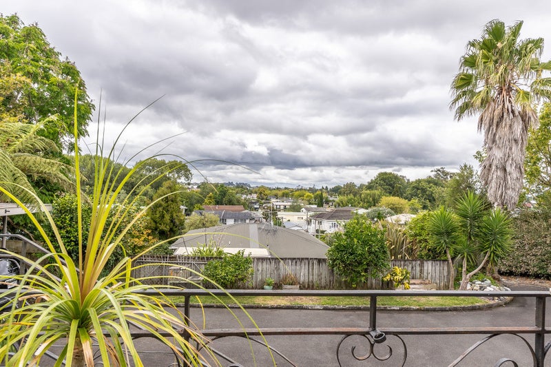 3 Ranui Street, Dinsdale, Hamilton - Carousel 2