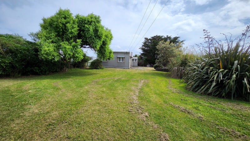 45 Pratt Avenue, Foxton Beach, Foxton - Carousel 2
