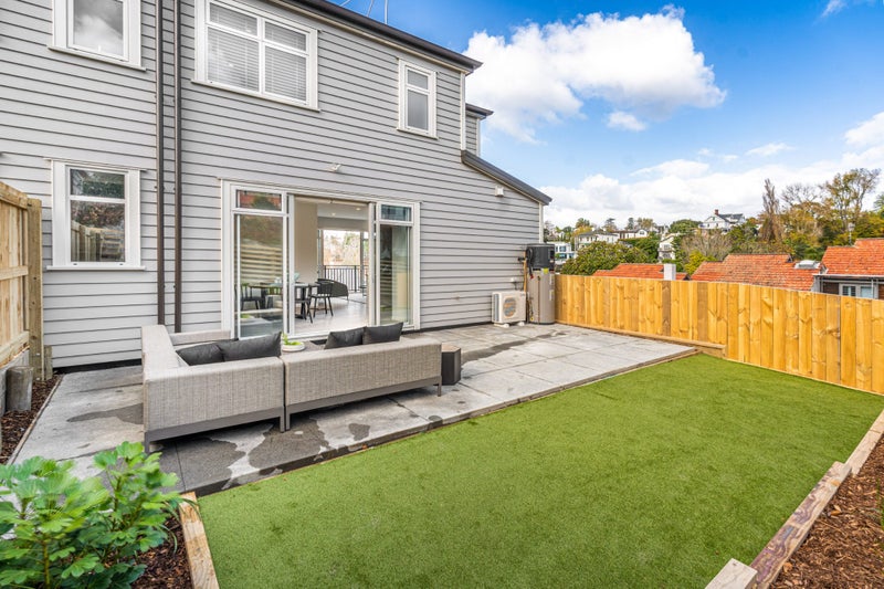 23E Windsor Street, Parnell, Auckland - Carousel 1
