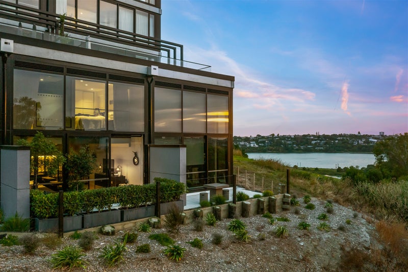 102/27 Grace Street, Orakei, Auckland - Carousel 2