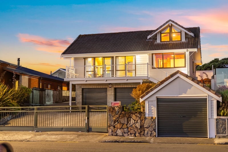 47 Moana Road, Plimmerton, Porirua - Carousel 1