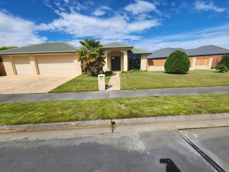 3 Montego Close, Shirley, Christchurch - Carousel 1