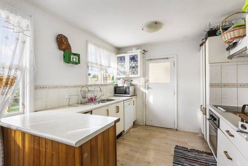 74 Franklyne Road, Otara, Auckland - Carousel 2