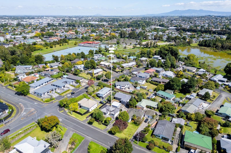 23 Mitcham Avenue, Forest Lake, Hamilton - Carousel 16
