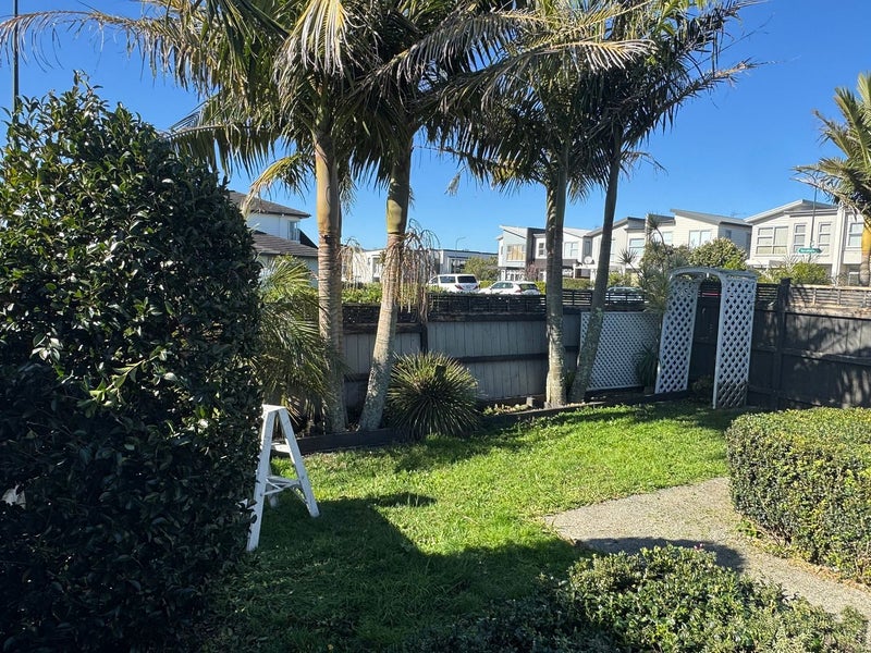 2 Oakhurst Avenue, Flat Bush, Auckland - Carousel 21