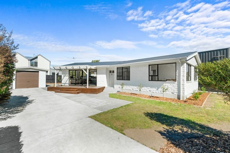 100 Farrington Avenue, Bishopdale, Christchurch - Carousel 1