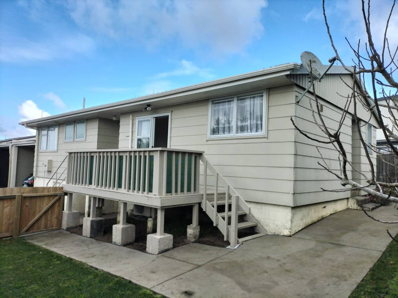 1/84 Greenslade Crescent, Northcote, Auckland - Carousel 2