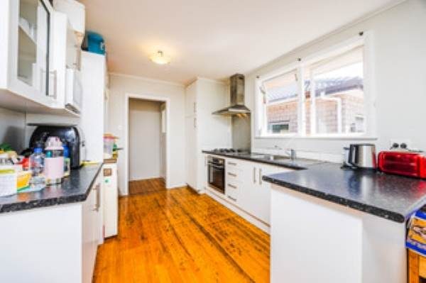 7 Ansty Place, Mangere, Auckland - Carousel 2