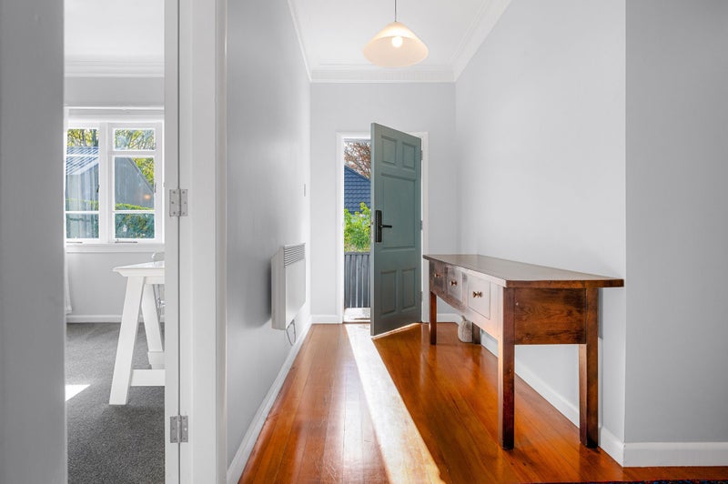 6 Strowan Avenue, Fairfield, Hamilton - Carousel 2