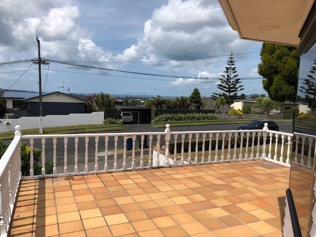 4 Beatrice Avenue, Hillcrest, Auckland - Carousel 2