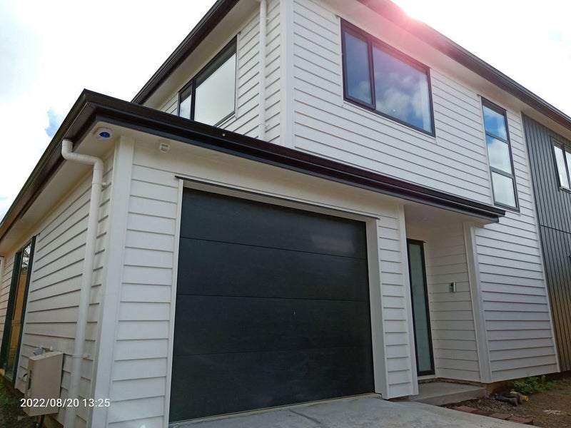 147B Pigeon Mountain Road, Half Moon Bay, Auckland - Carousel 1